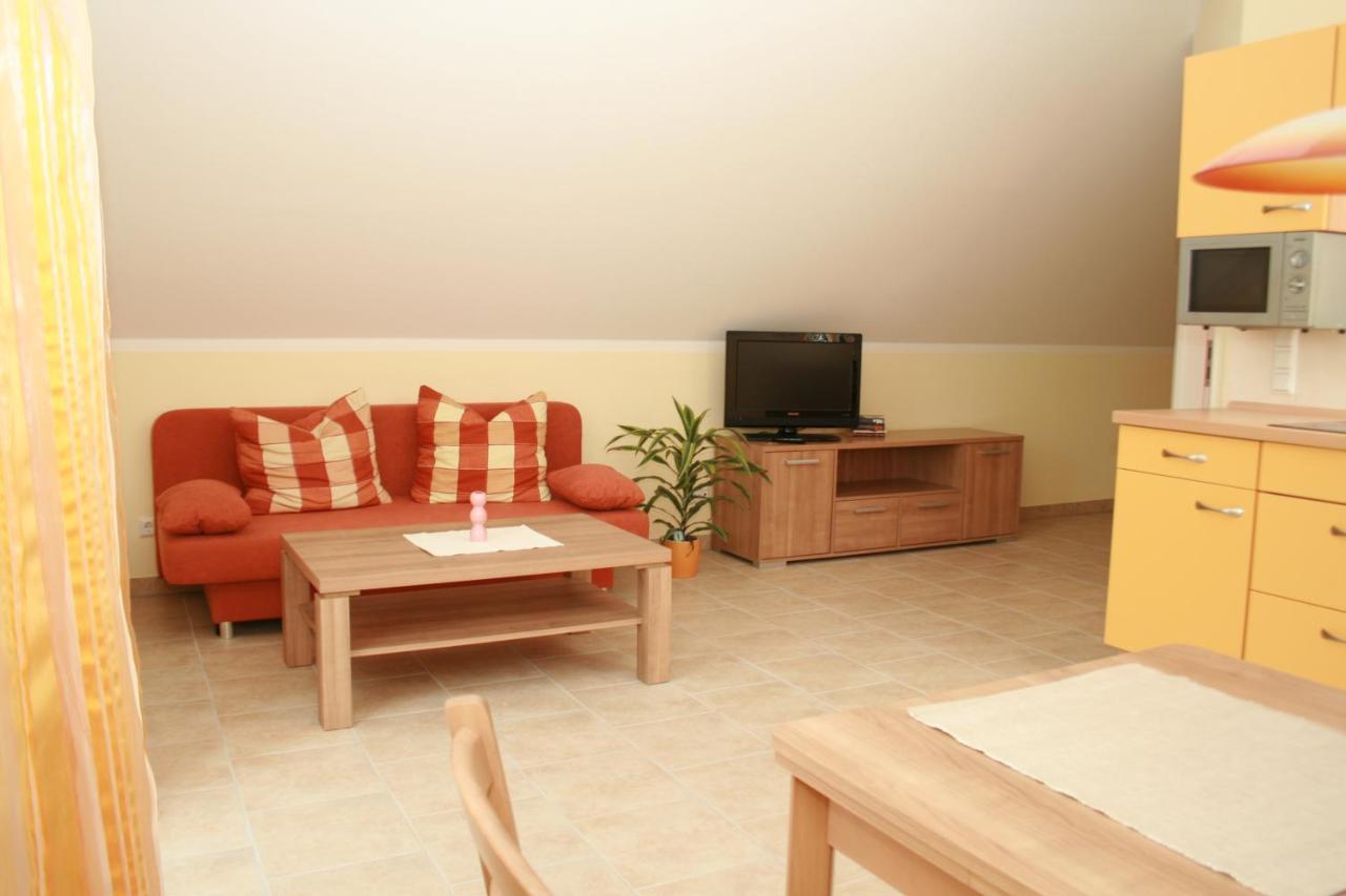Ferienresidenz Am Strom Appartement Rostock Buitenkant foto
